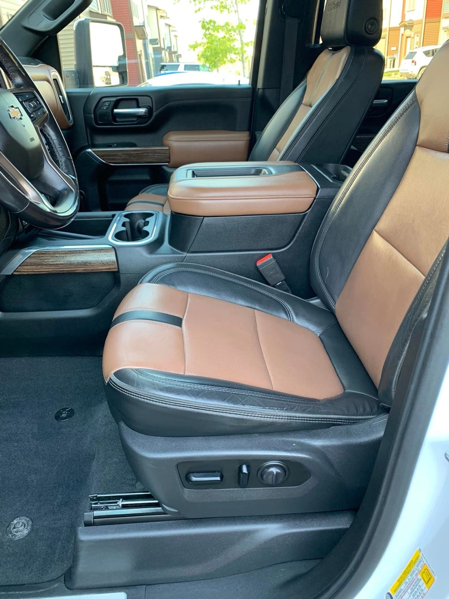 Leather front seats of a pickup truck cleaned and conditioned by Miner Details